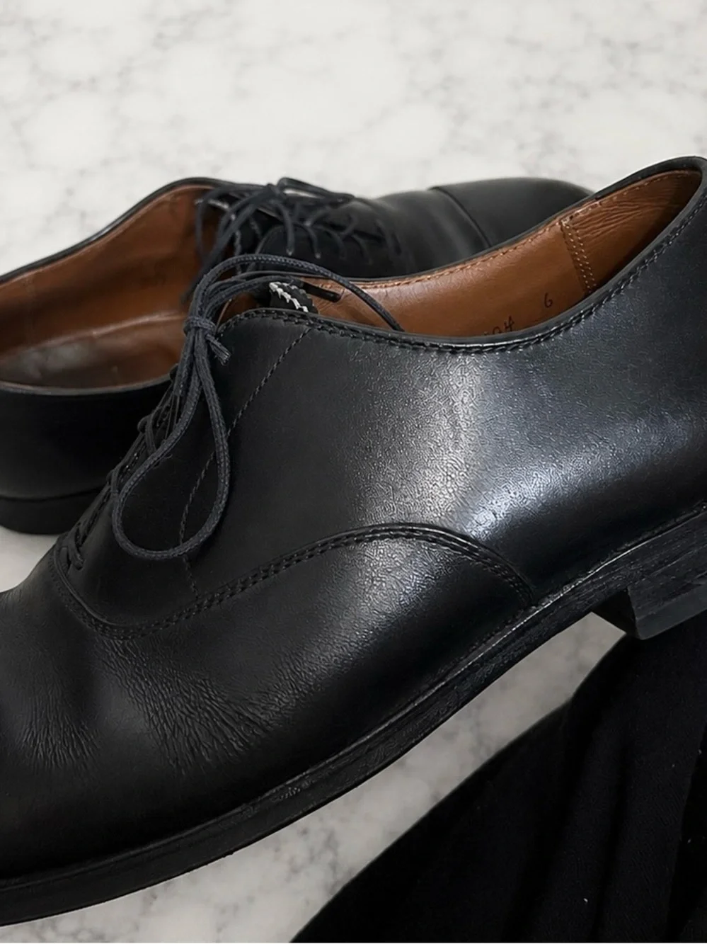 Alden’s Classic Black calfskin Cap-Toe Men's Dress Oxfords-size 10